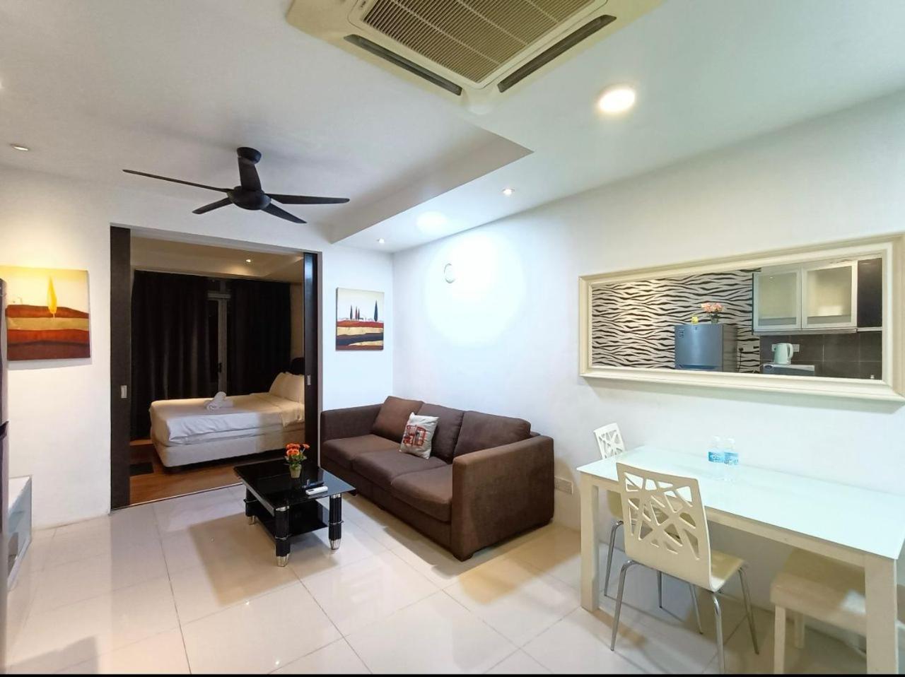 Taragon Service Apartment Куала Лумпур Екстериор снимка